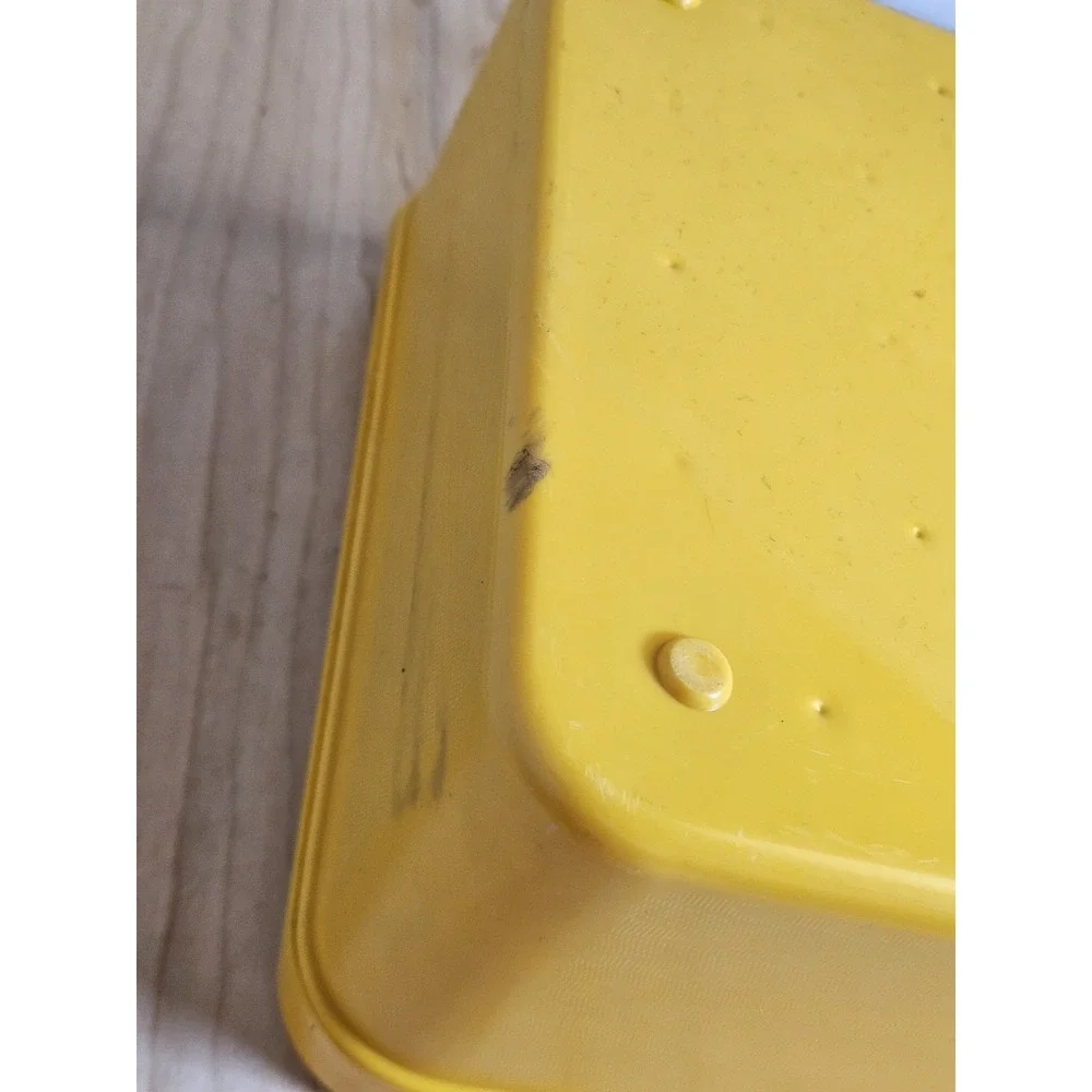 Vintage Wilhold Yellow Plastic Thread Spool Sewing Storage Box Case USA 13x8x4